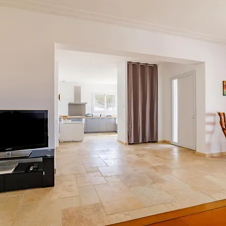 Appartement De Villa, Vue Sur A